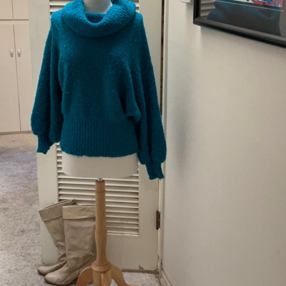 Kitty Hawk batwing sweater